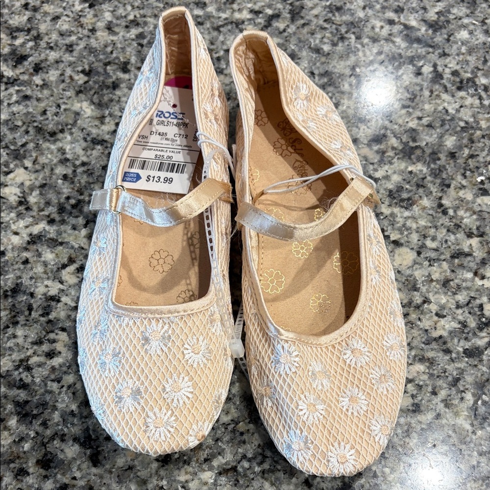 Self Esteem Cream and Gold Floral Kids Dress Shoes